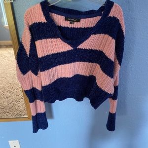 Crop sweater